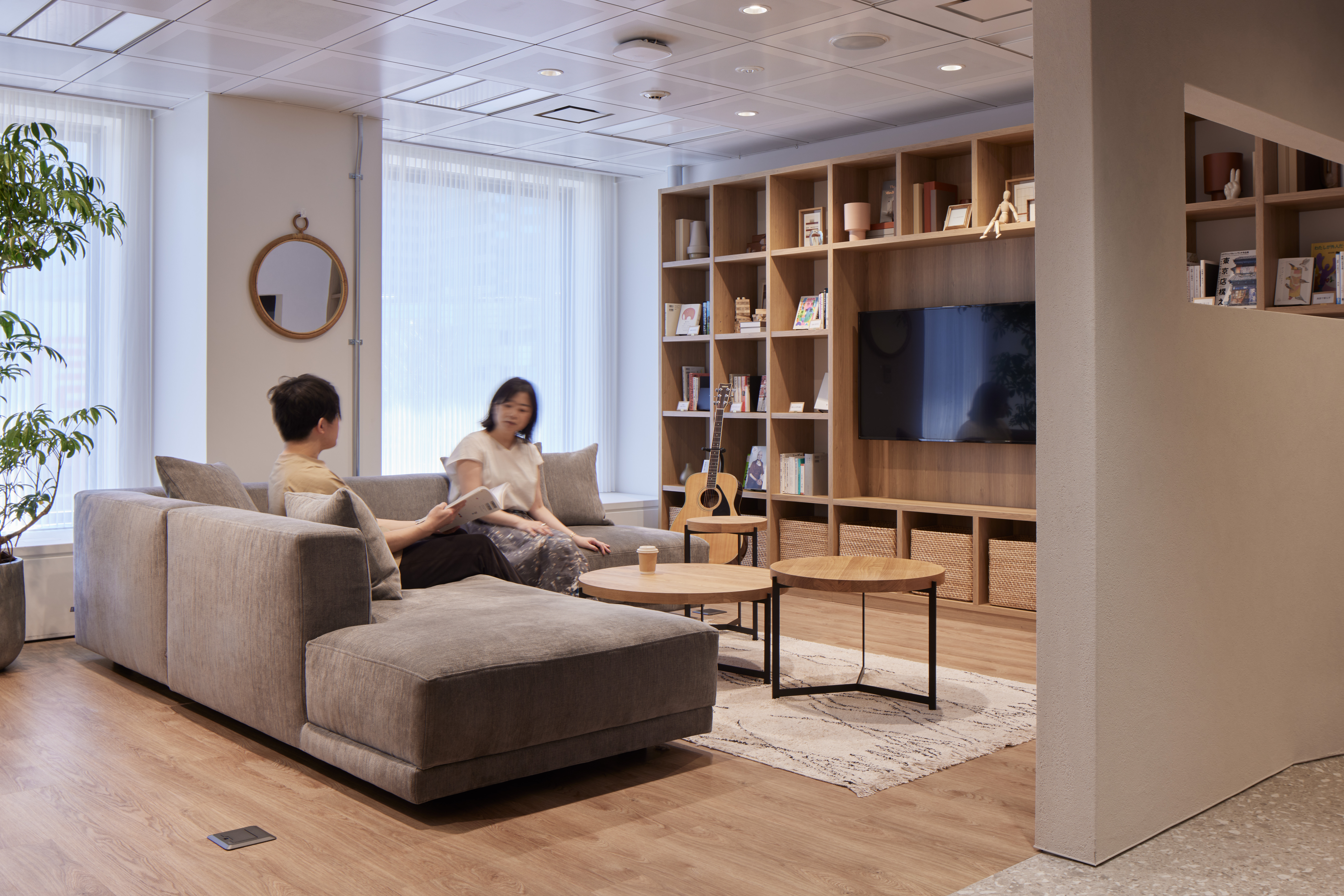 usecases-livinglikespace-main.jpg