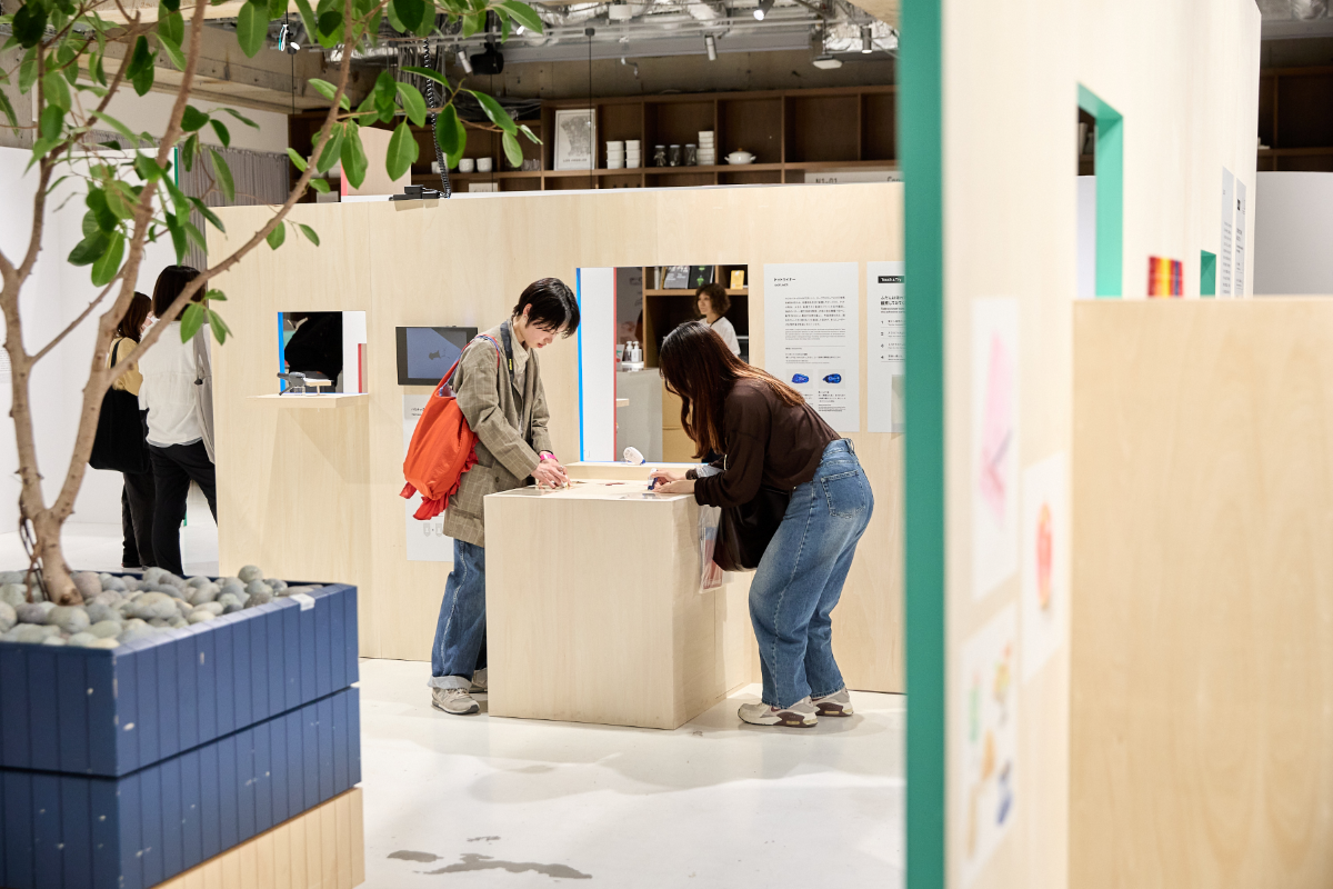 「見せる」だけで終わらせない。企画者に聞く「好奇心あふれる展」の体験設計